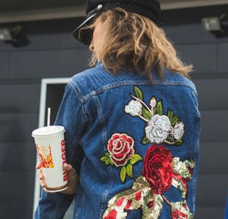 Giacca di jeans: must have della primavera